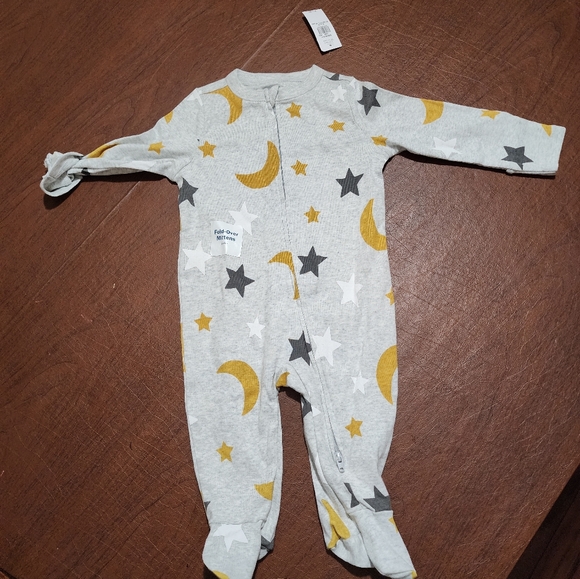 Old Navy Other - Old Navy Gray and Yellow Starry Footie